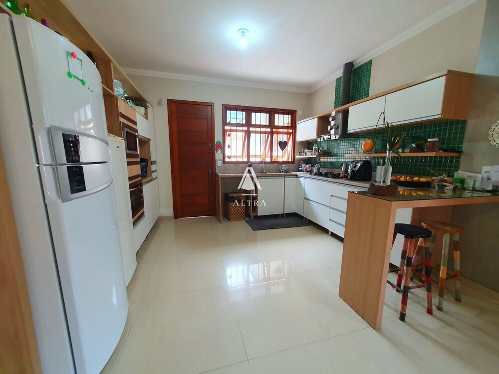 Casa, 4 quartos, 232 m² - Foto 8