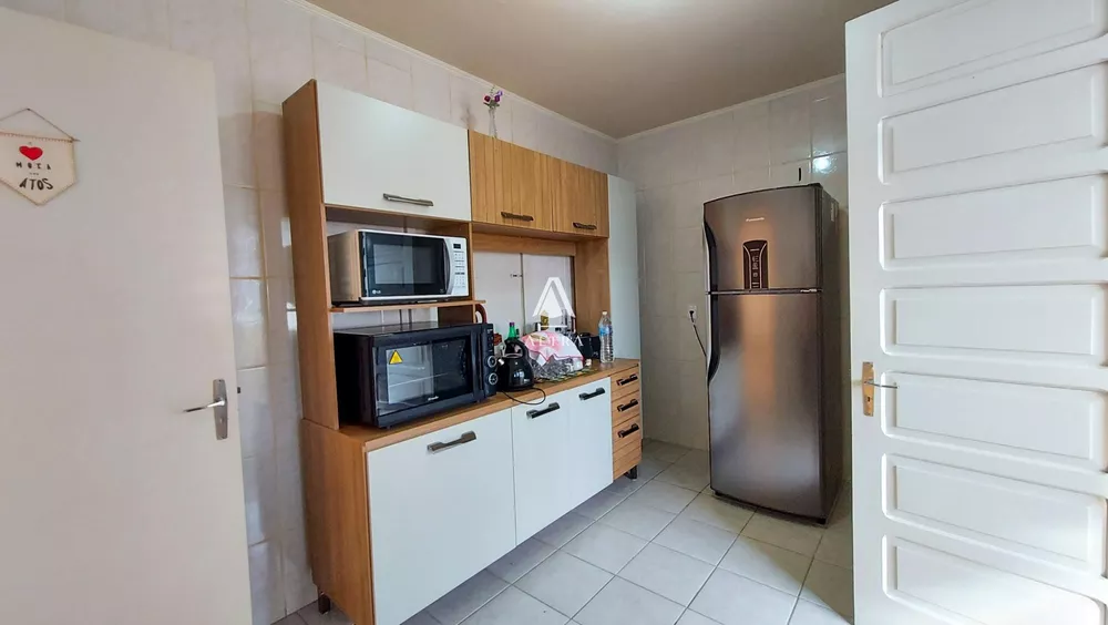 Apartamento à venda com 2 quartos, 82m² - Foto 3