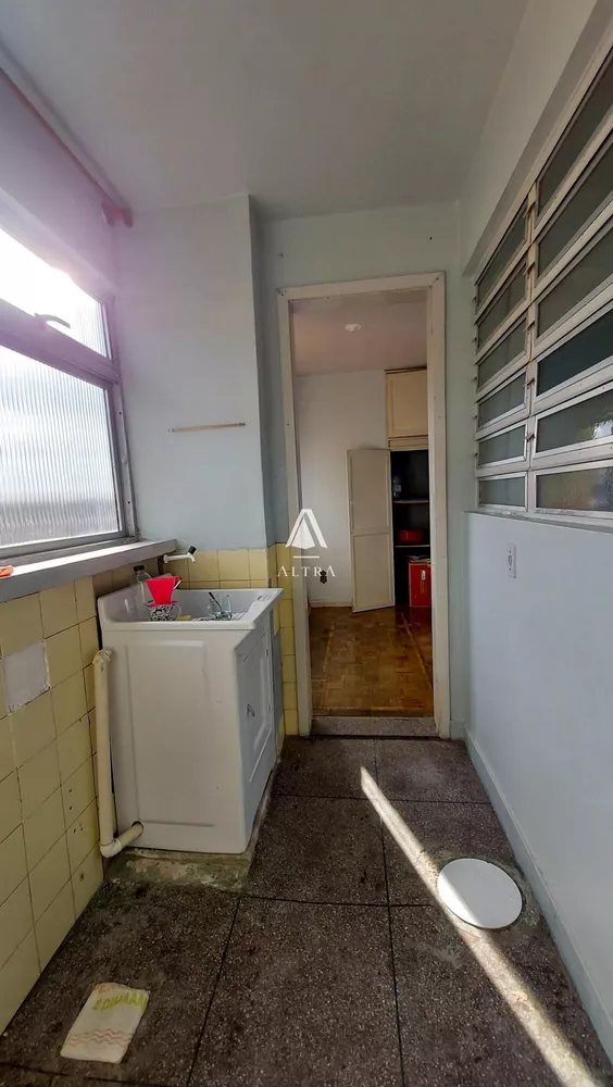 Apartamento à venda com 2 quartos, 82m² - Foto 4