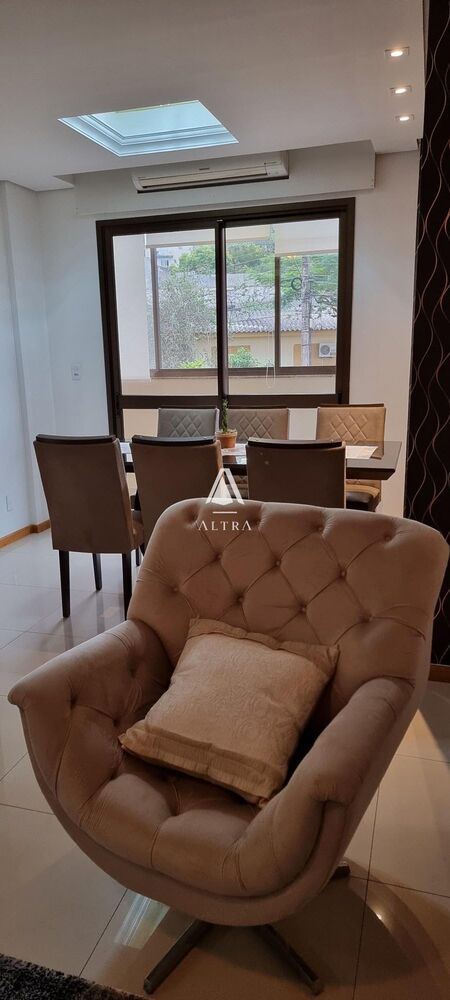 Apartamento à venda com 3 quartos, 130m² - Foto 4