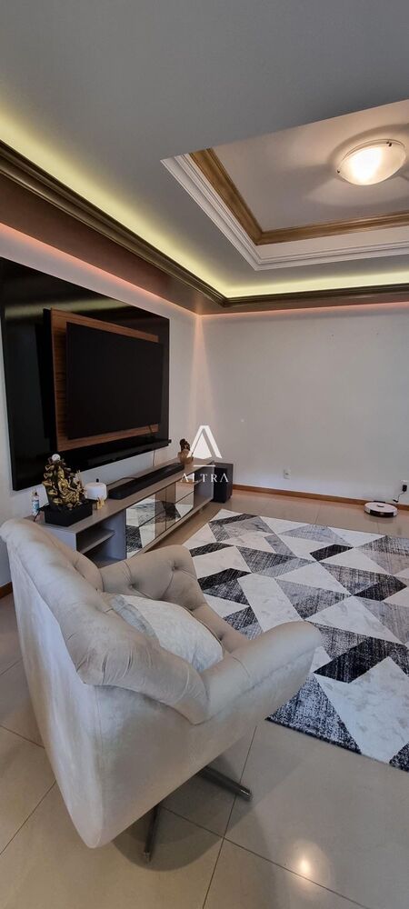 Apartamento à venda com 3 quartos, 130m² - Foto 5