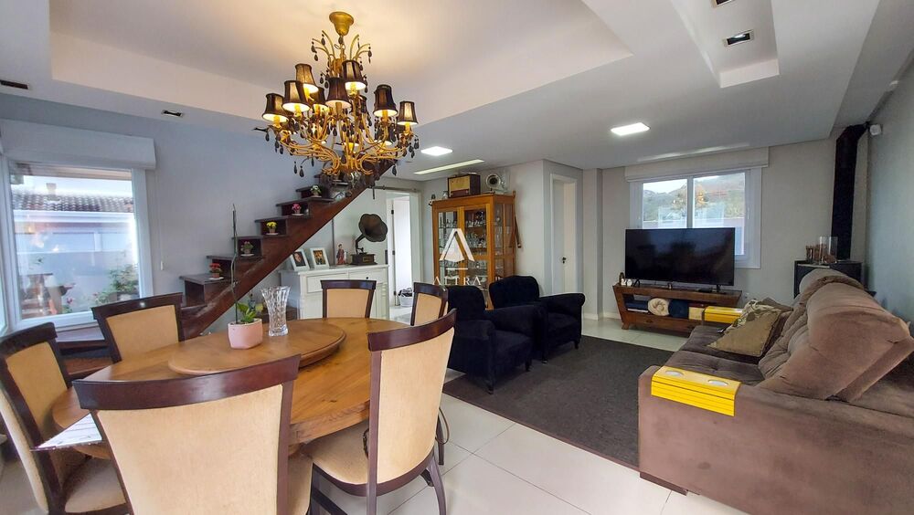 Casa, 3 quartos, 168 m² - Foto 1