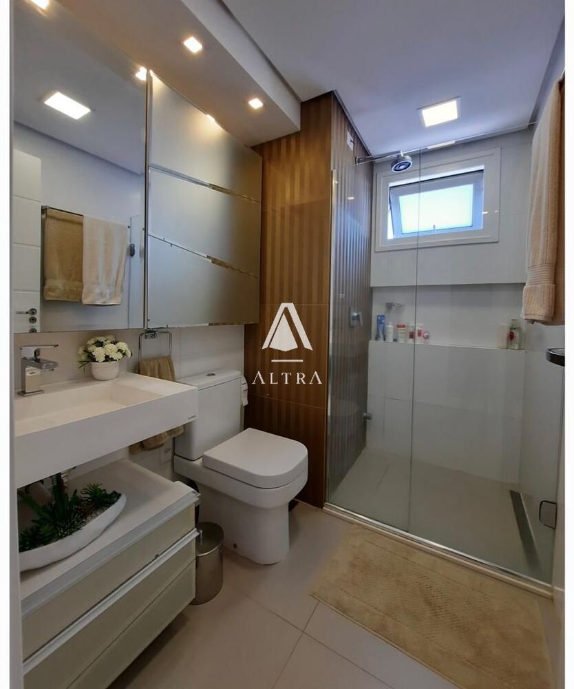 Cobertura à venda com 2 quartos, 237m² - Foto 1