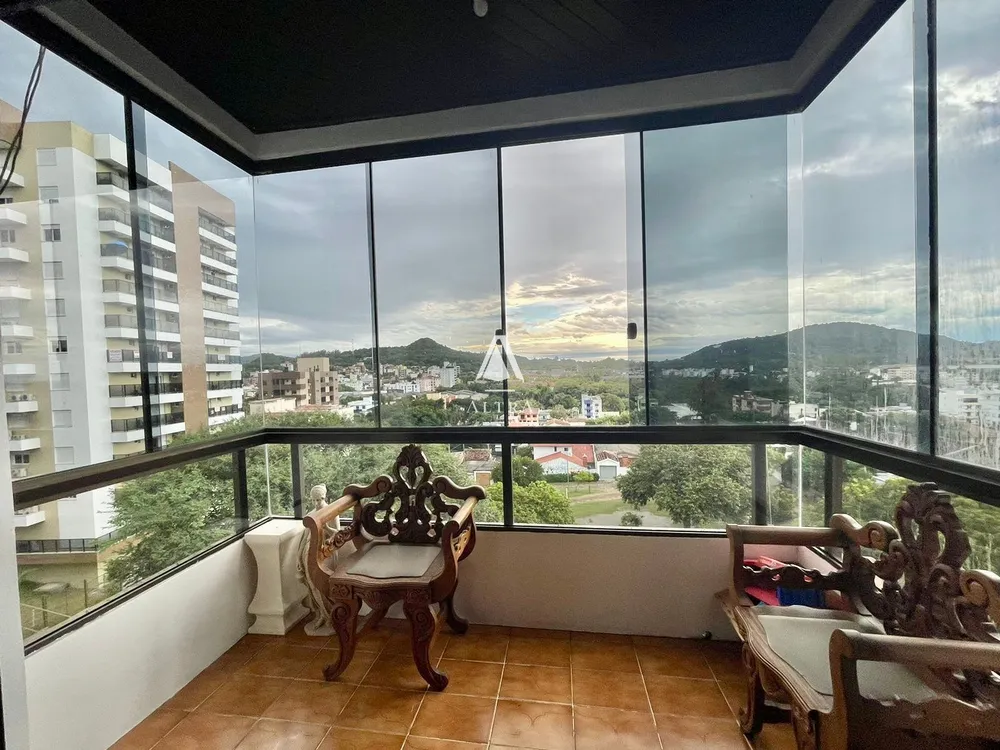 Apartamento, 5 quartos, 247 m² - Foto 1
