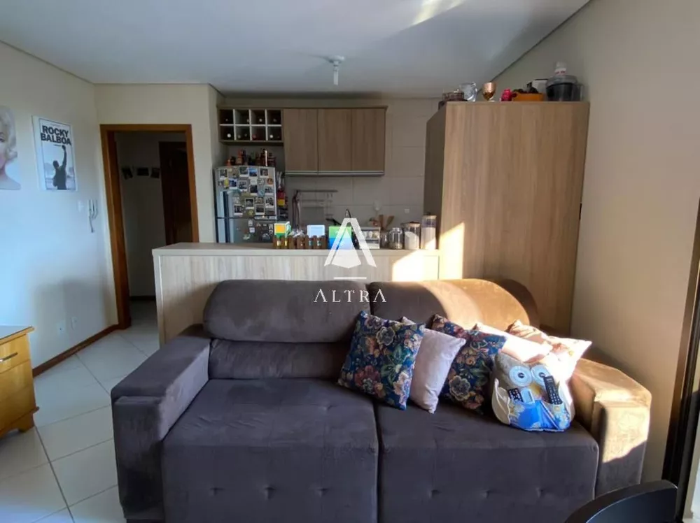 Apartamento à venda com 2 quartos, 68m² - Foto 1