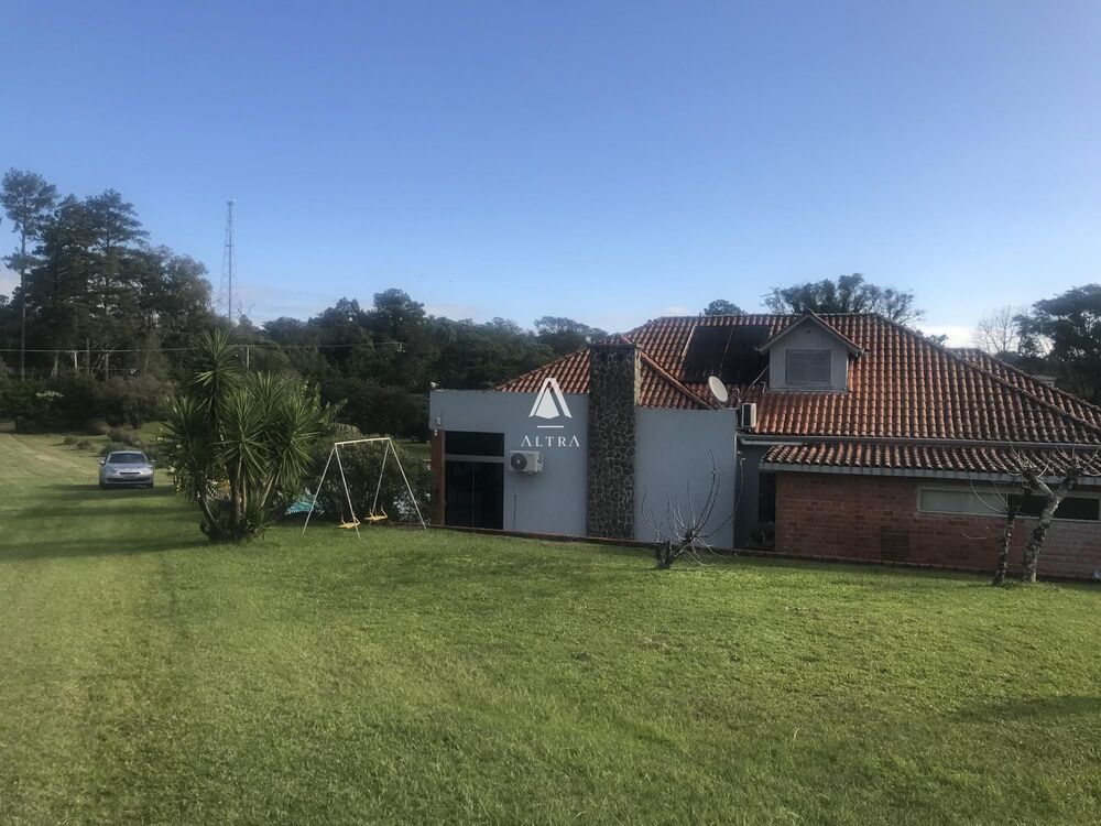 Chácara à venda com 3 quartos, 40000m² - Foto 1