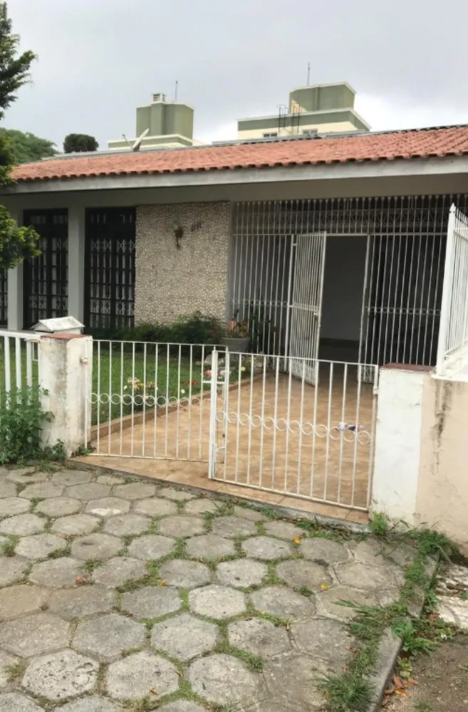 Casa, 4 quartos, 330 m² - Foto 1