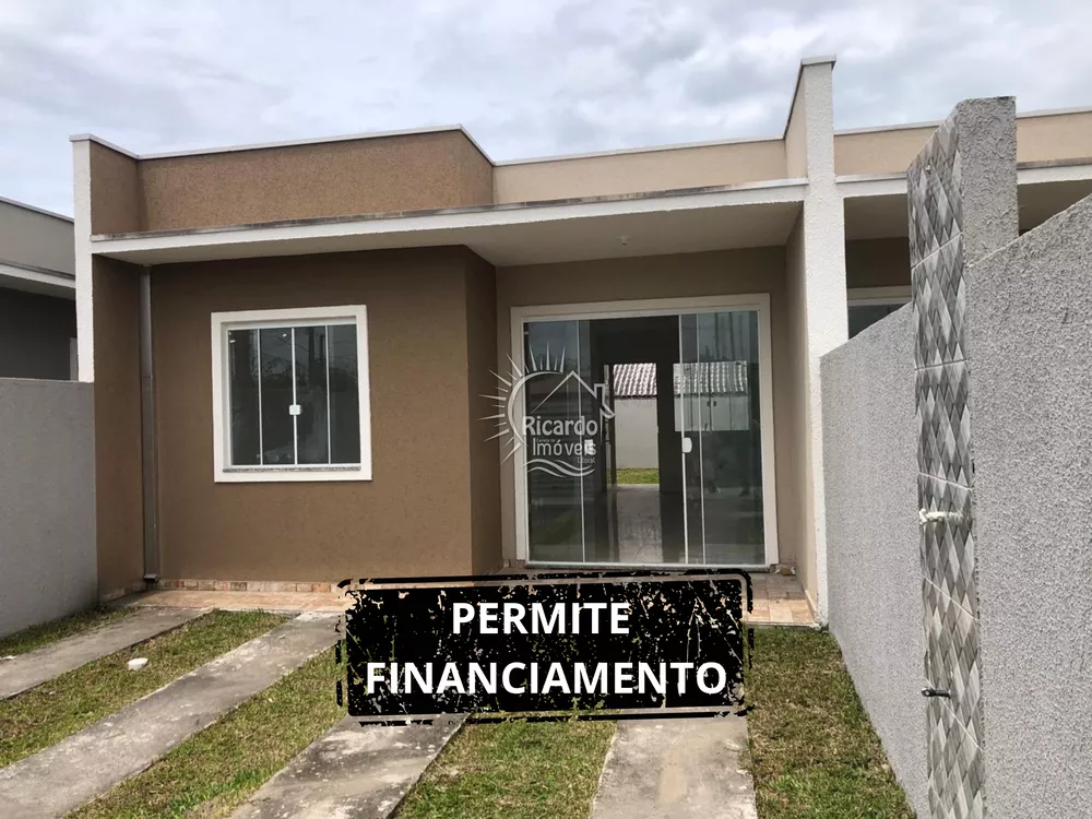 Casa à venda com 2 quartos, 55m² - Foto 1