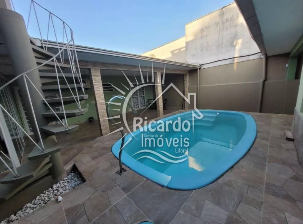 Casa à venda com 5 quartos, 159m² - Foto 4