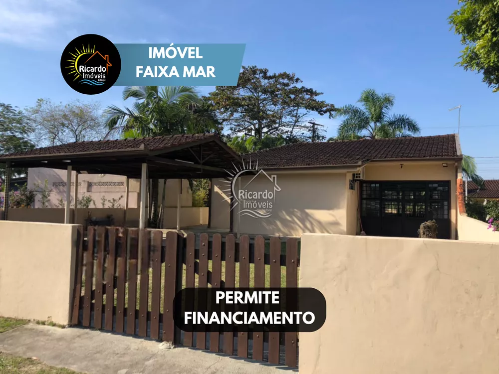 Casa à venda com 3 quartos, 114m² - Foto 1