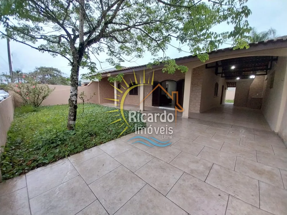 Casa à venda com 3 quartos, 132m² - Foto 2