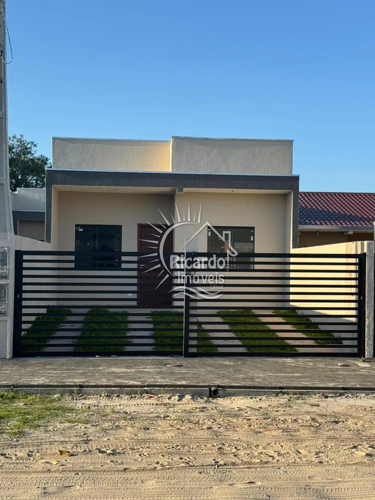 Casa à venda com 2 quartos, 56m² - Foto 2