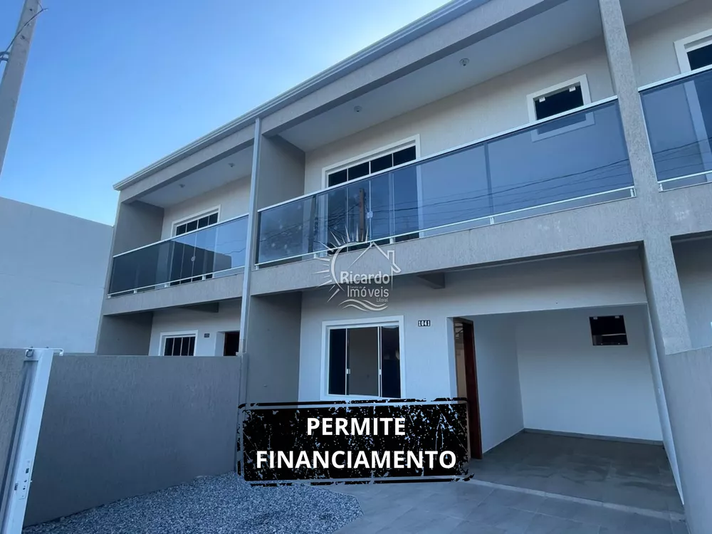 Casa à venda com 3 quartos, 112m² - Foto 1