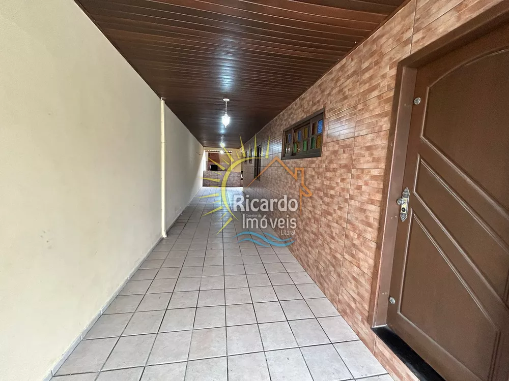 Casa à venda com 6 quartos, 222m² - Foto 7