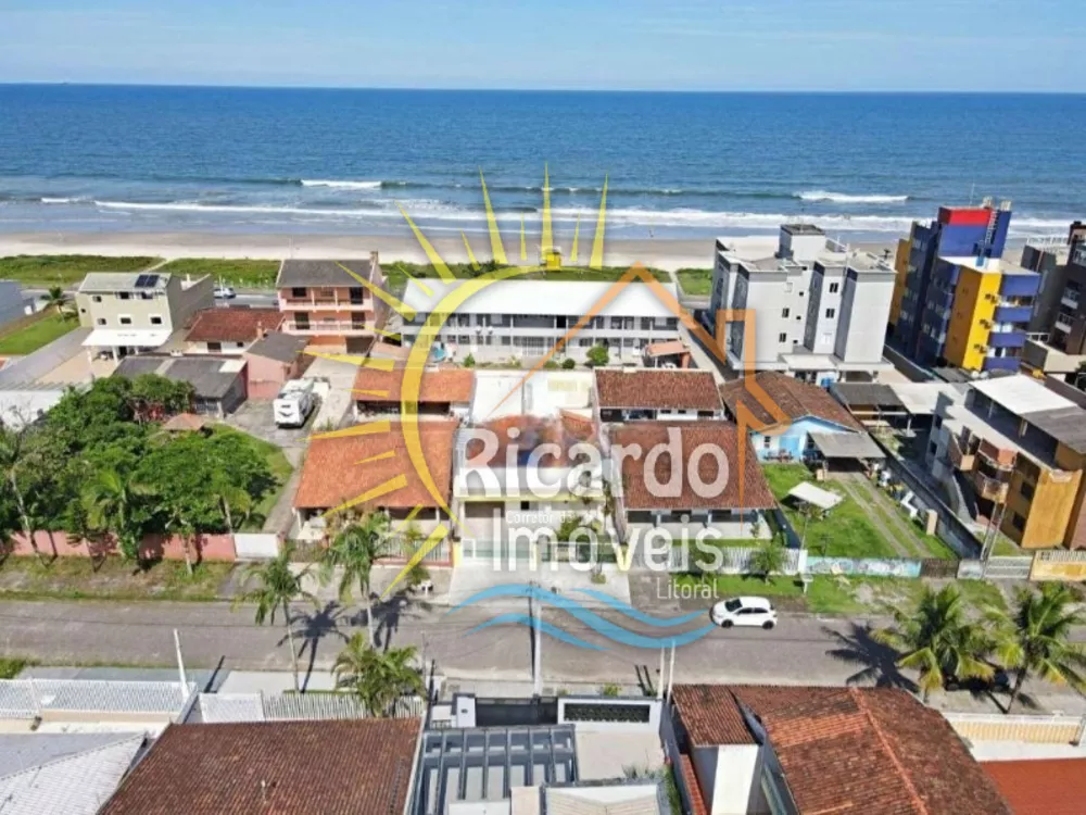 Casa à venda com 5 quartos, 225m² - Foto 5