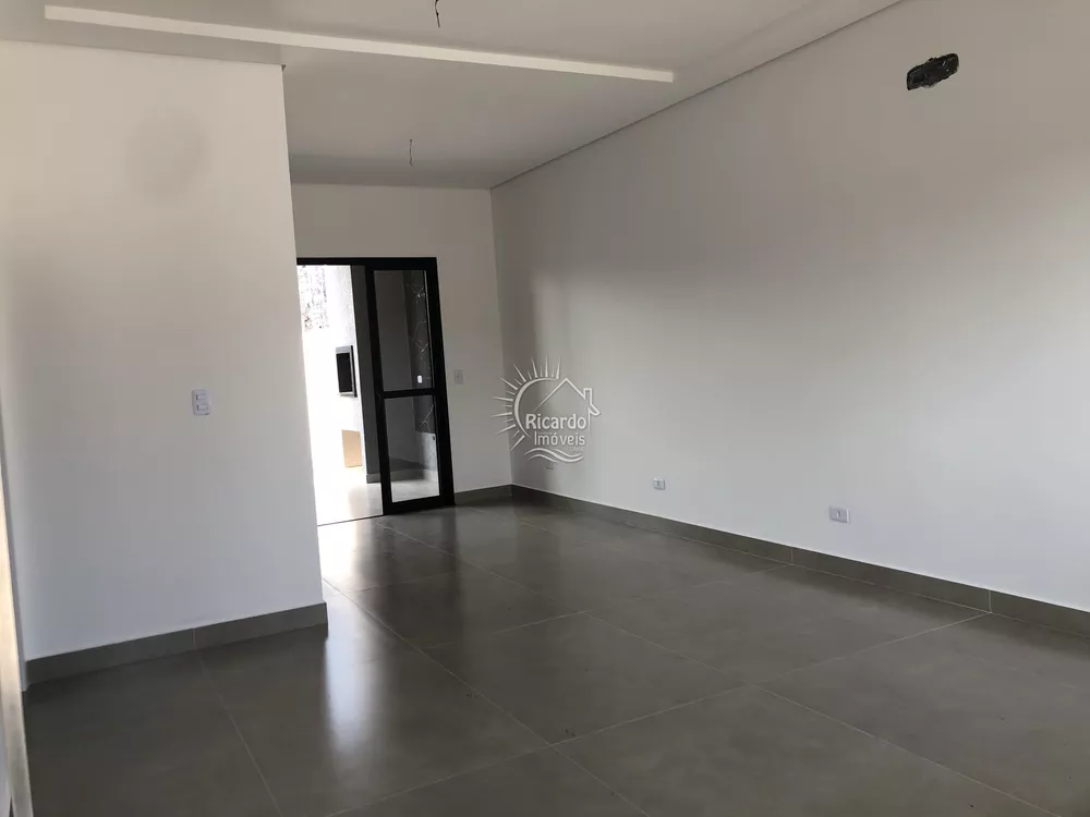 Casa à venda com 3 quartos, 106m² - Foto 4