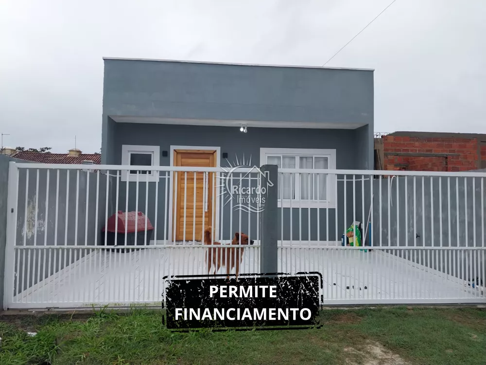 Casa à venda com 2 quartos, 75m² - Foto 1