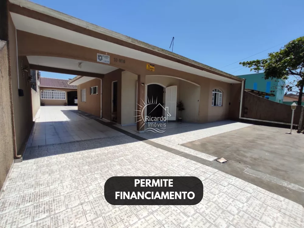 Casa à venda com 3 quartos, 192m² - Foto 1