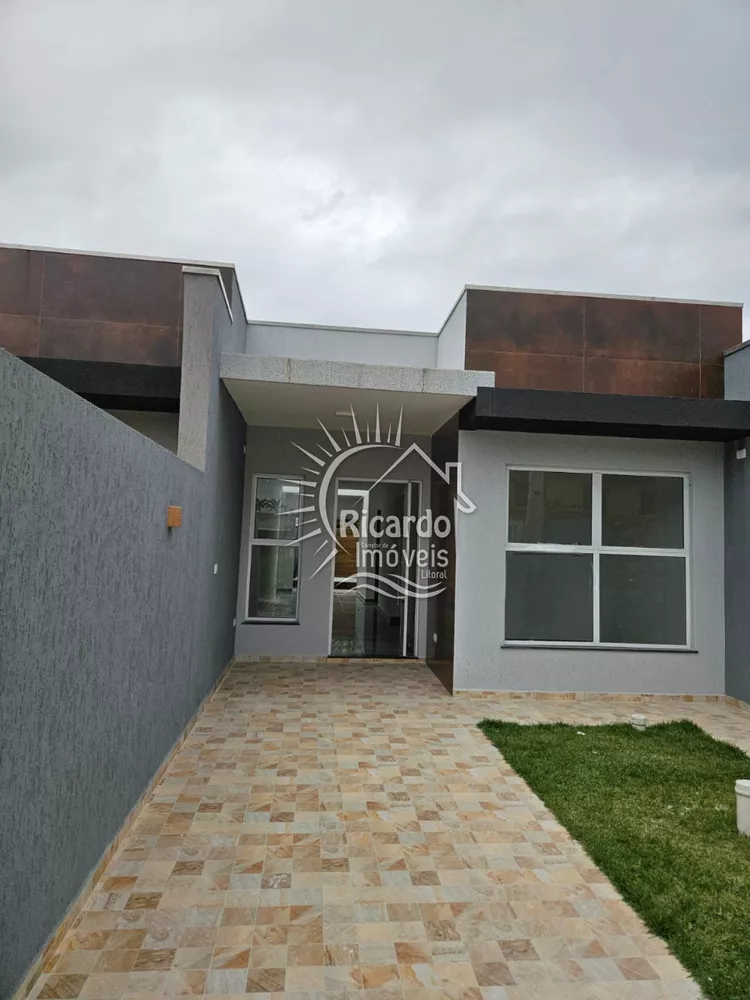 Casa à venda com 3 quartos, 75m² - Foto 2