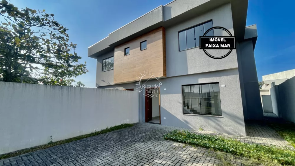 Casa à venda com 4 quartos, 127m² - Foto 1