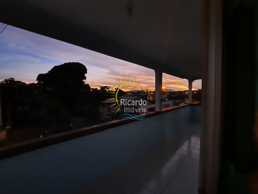Casa à venda com 4 quartos, 220m² - Foto 7