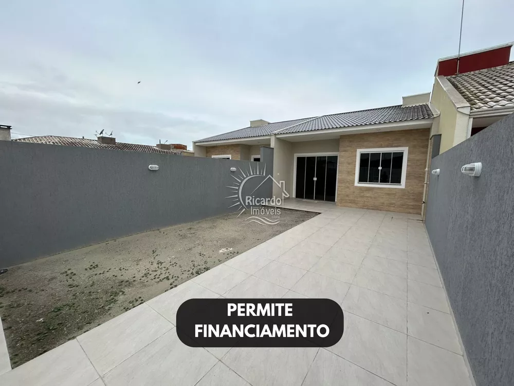 Casa à venda com 2 quartos, 61m² - Foto 1