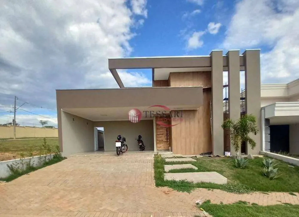 Casa, 3 quartos, 216 m² - Foto 1