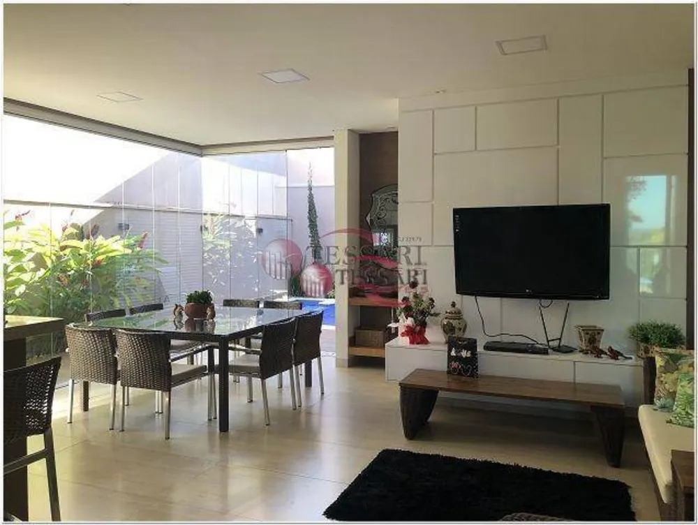 Casa, 3 quartos, 260 m² - Foto 2