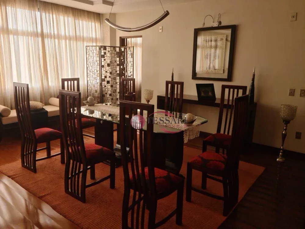 Apartamento, 3 quartos, 210 m² - Foto 2