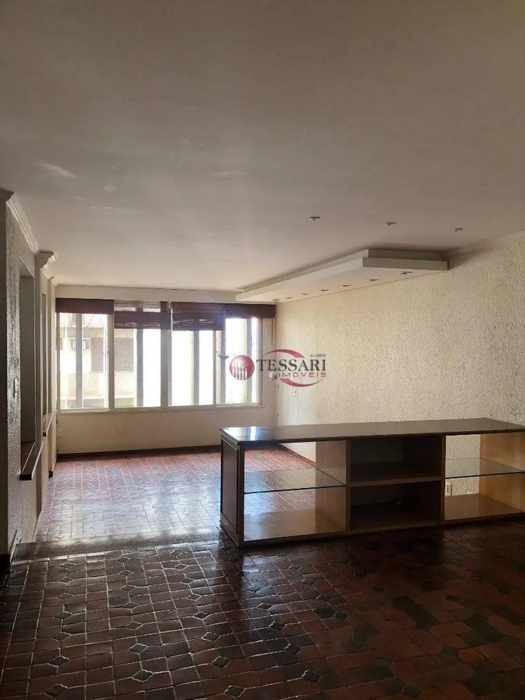 Apartamento, 3 quartos, 217 m² - Foto 1