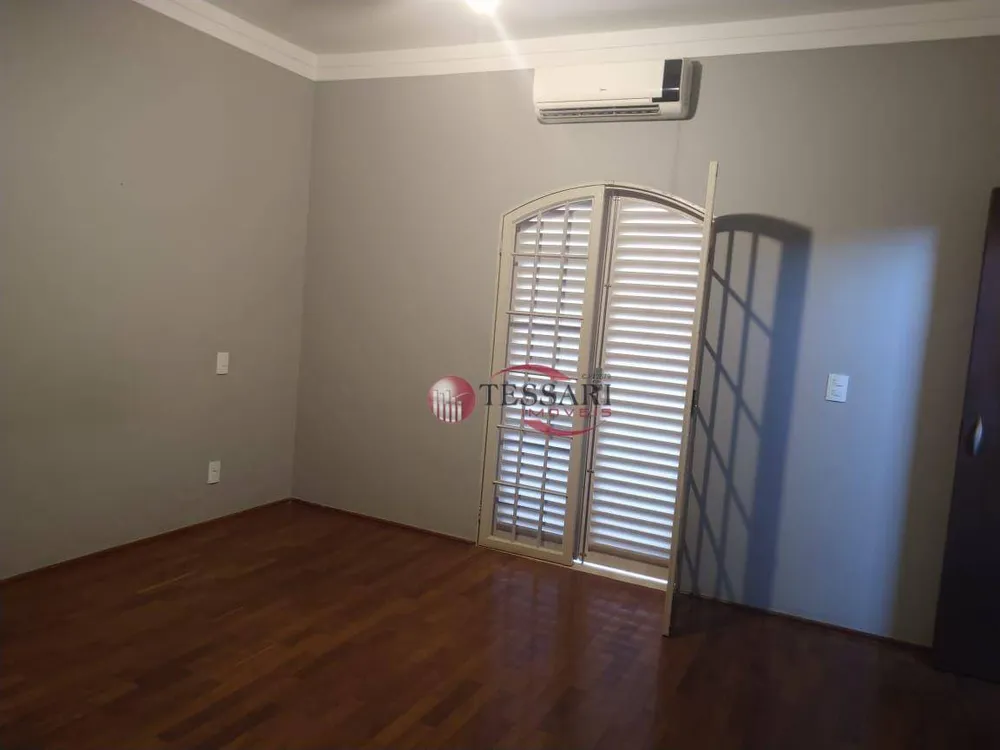 Casa, 3 quartos, 297 m² - Foto 4