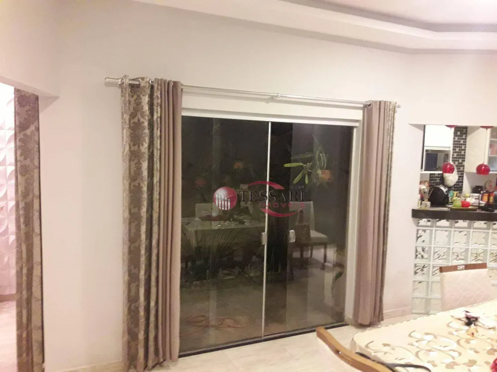 Casa, 3 quartos, 240 m² - Foto 4