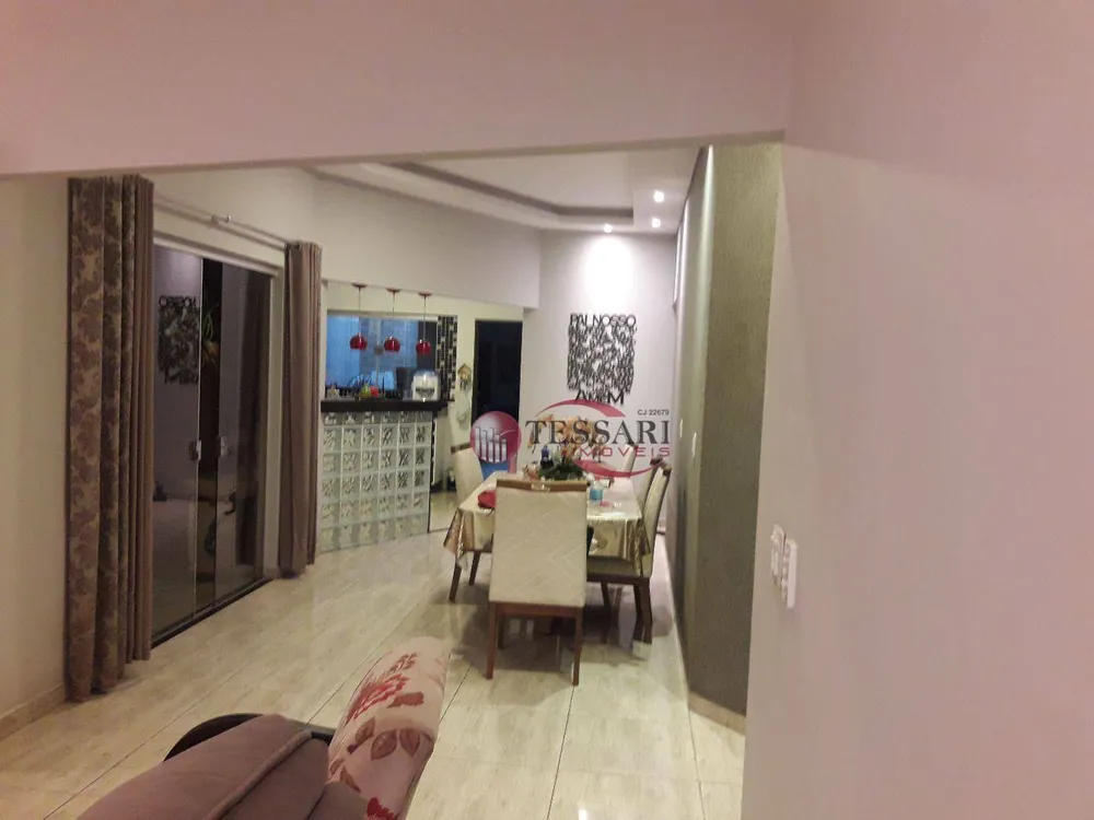 Casa, 3 quartos, 240 m² - Foto 3