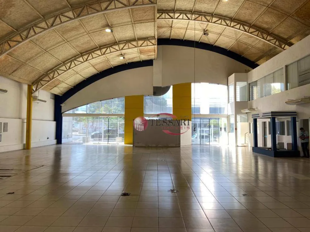Loja-Salão, 847 m² - Foto 1