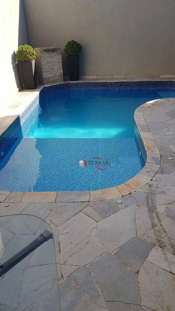 Casa, 3 quartos, 250 m² - Foto 2