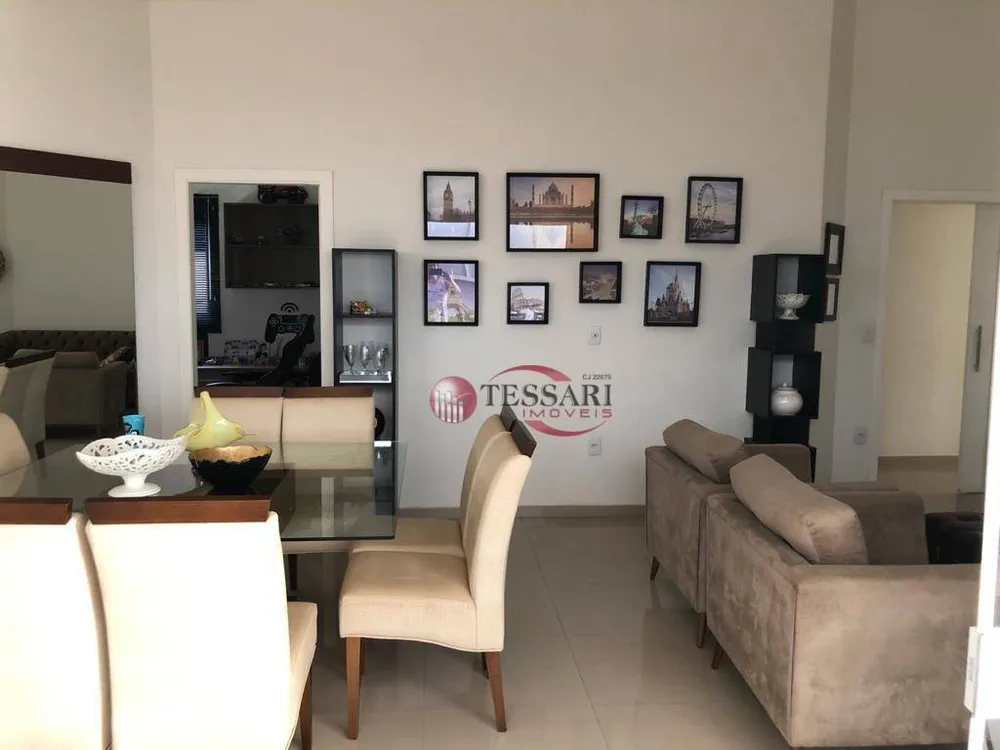 Casa, 3 quartos, 200 m² - Foto 2