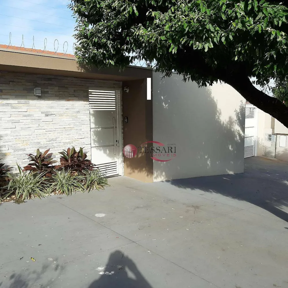 Casa, 3 quartos, 330 m² - Foto 1
