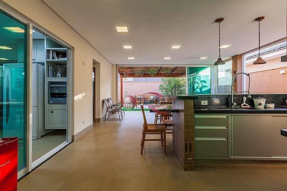 Casa, 4 quartos, 292 m² - Foto 3