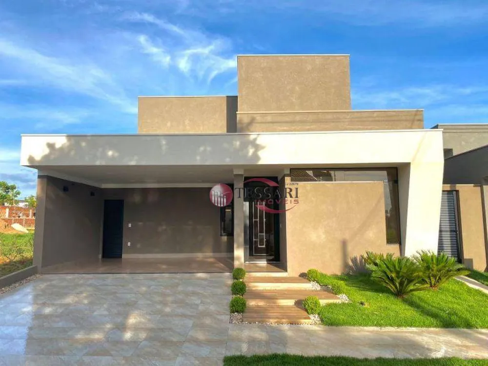 Casa, 3 quartos, 217 m² - Foto 1