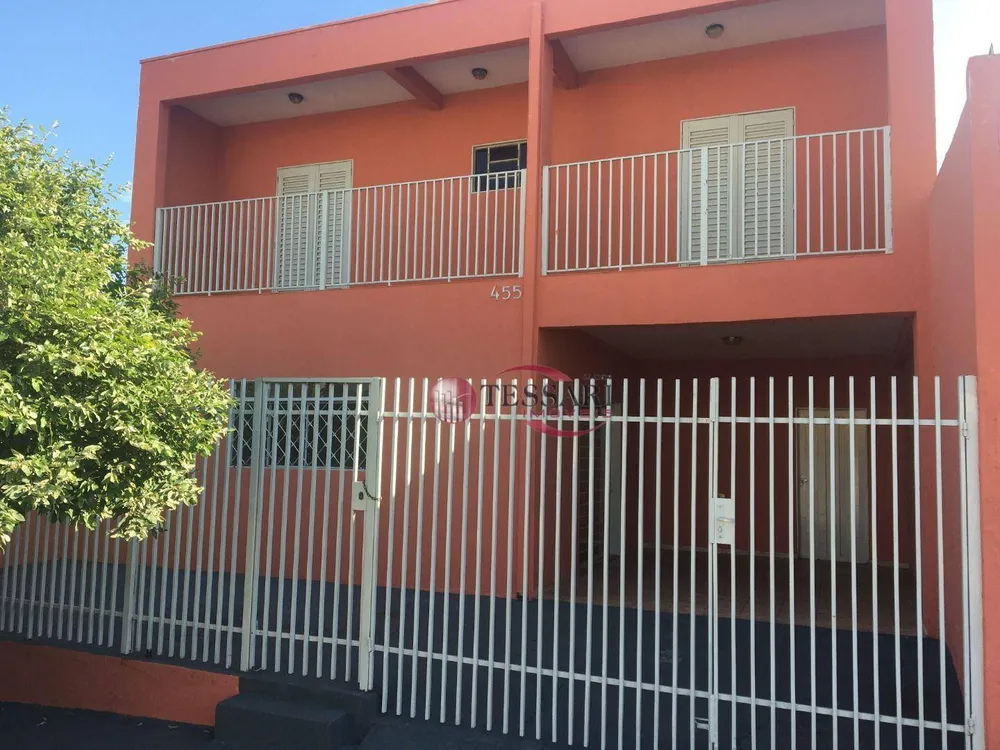 Casa, 5 quartos, 192 m² - Foto 1