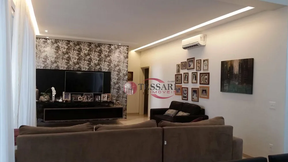 Casa, 4 quartos, 355 m² - Foto 1
