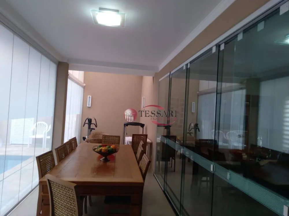 Casa, 3 quartos, 250 m² - Foto 2