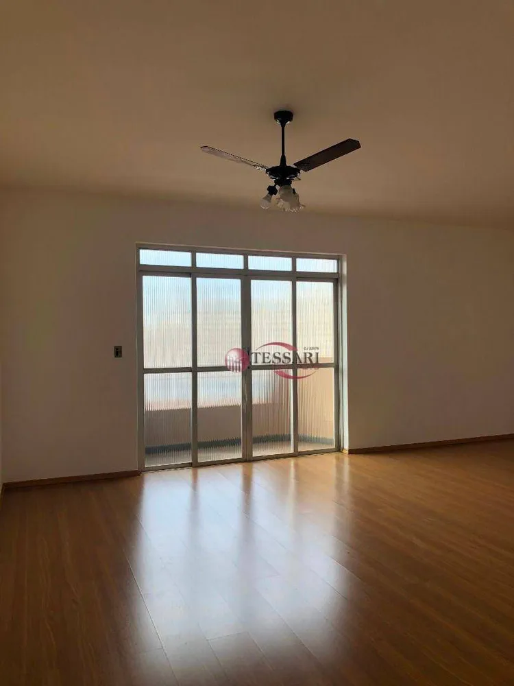 Apartamento, 3 quartos, 150 m² - Foto 2