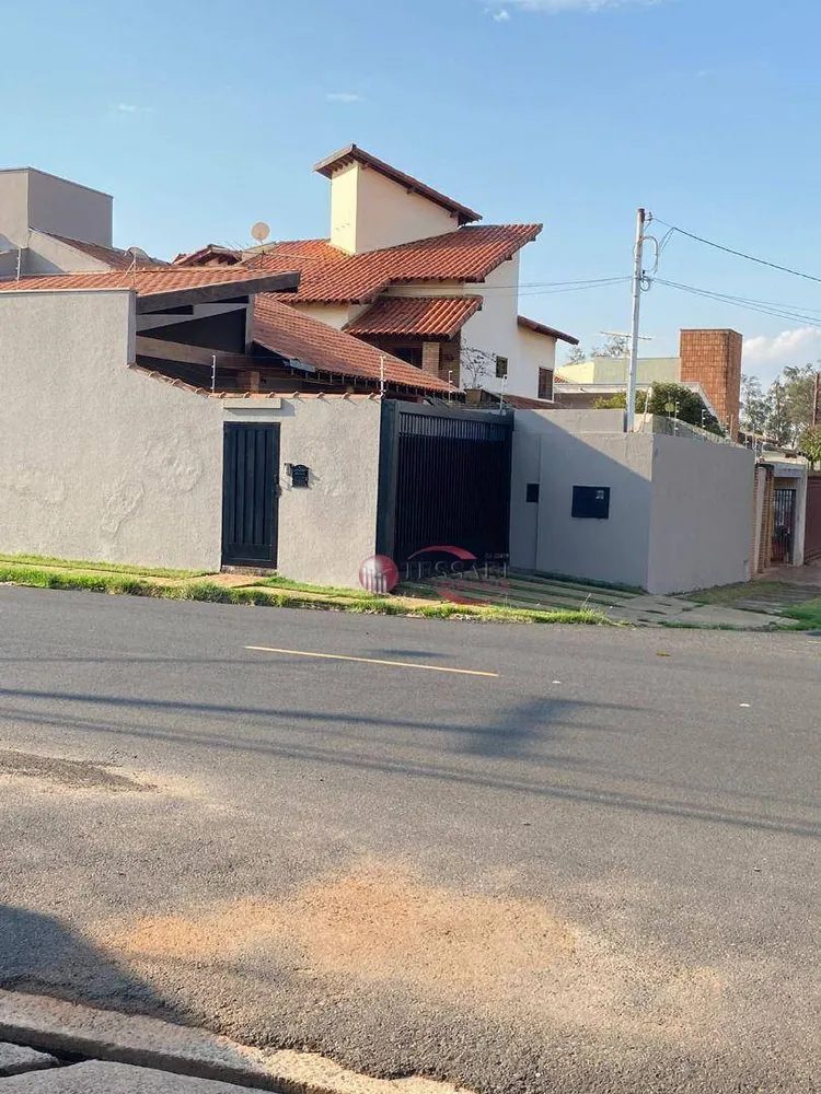 Casa, 3 quartos, 305 m² - Foto 2