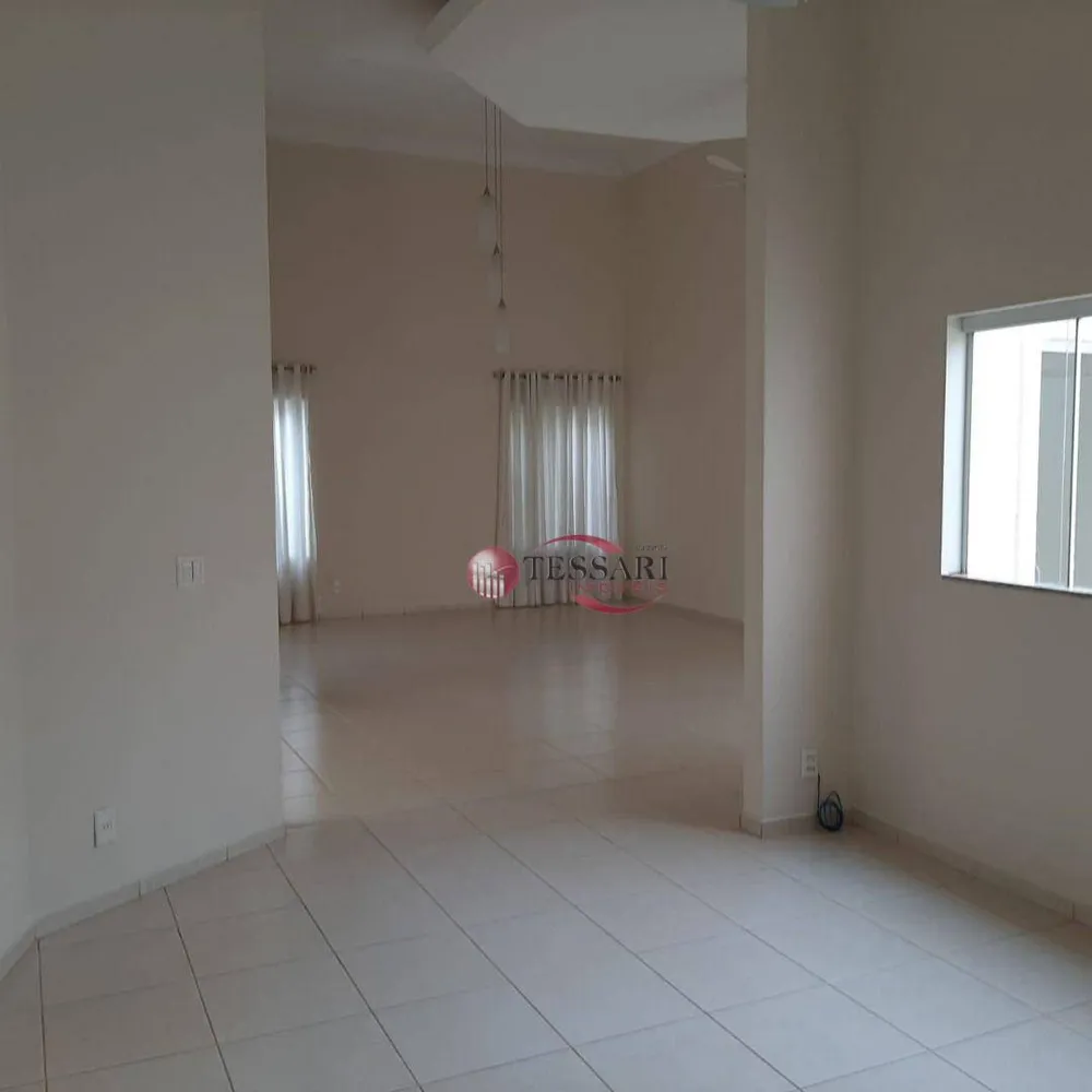 Casa, 3 quartos, 216 m² - Foto 4