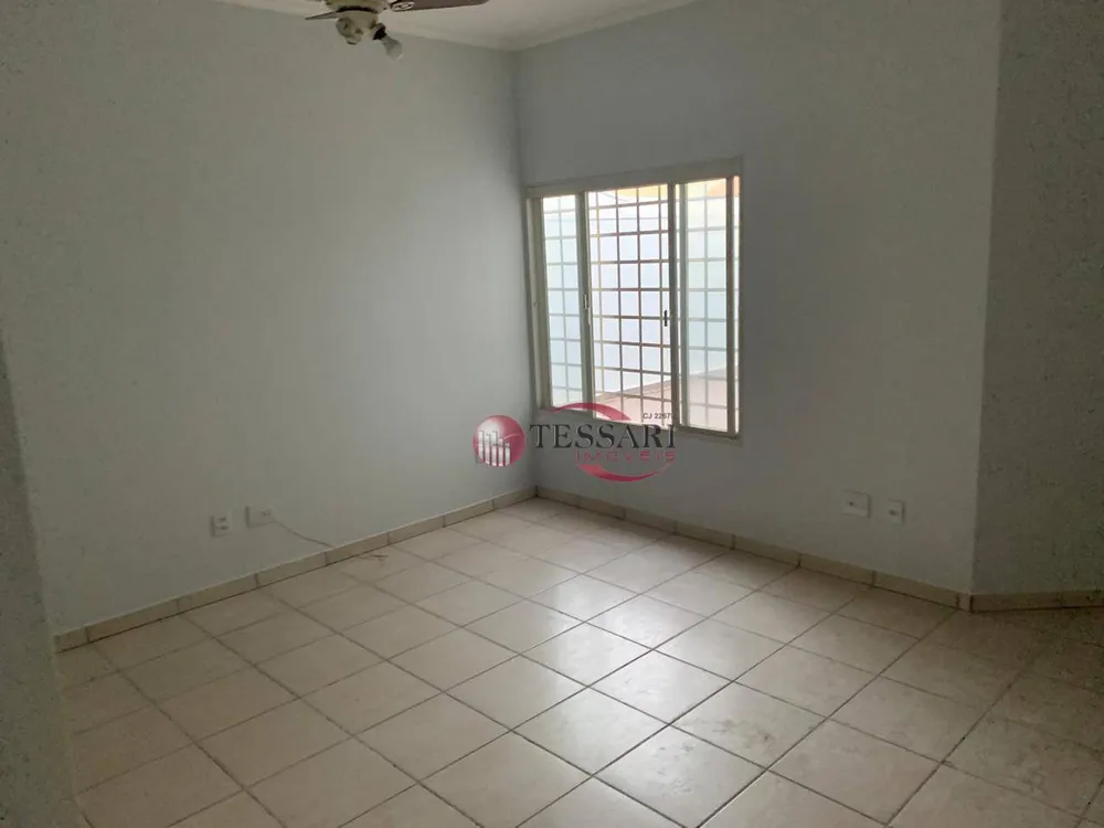Casa, 2 quartos, 220 m² - Foto 3