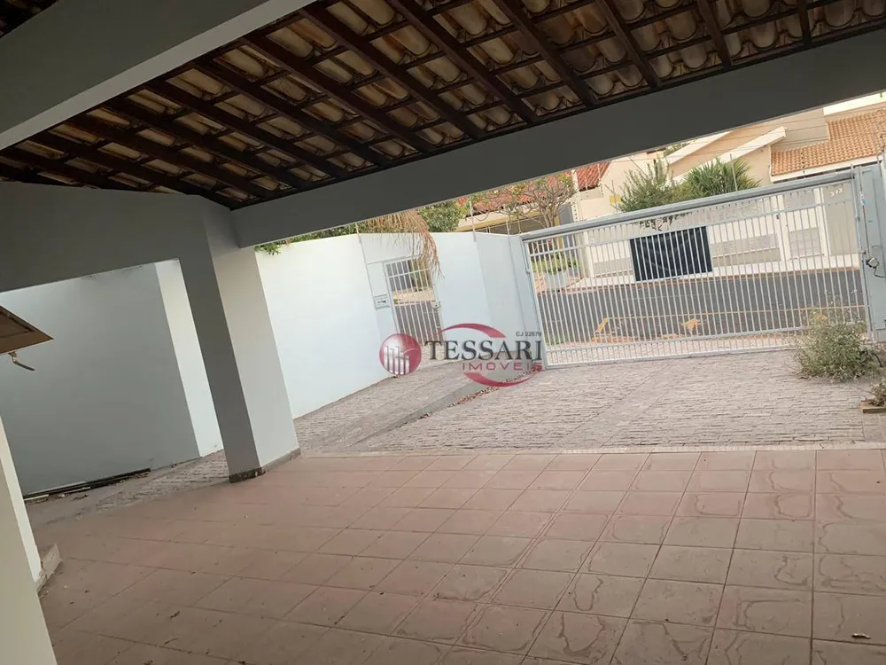 Casa, 2 quartos, 220 m² - Foto 1