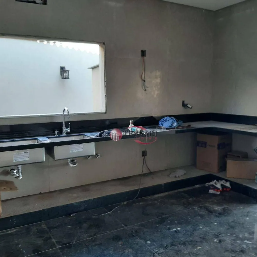 Casa, 4 quartos, 280 m² - Foto 4