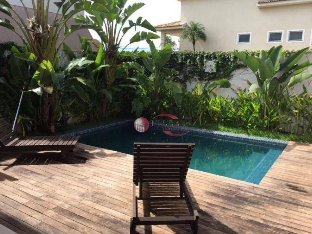 Casa, 4 quartos, 245 m² - Foto 1