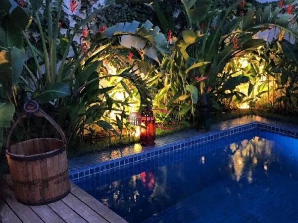 Casa, 4 quartos, 245 m² - Foto 2